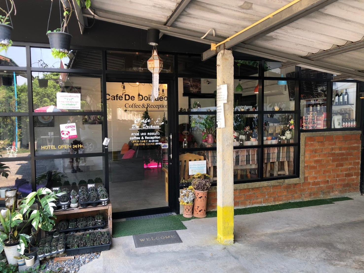 โรงแรมแสนดีเพลส เมาเท่นวิว จอมทอง Exterior foto